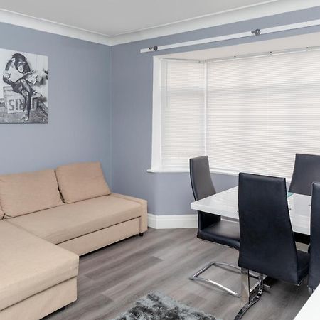 Leeds City Centre Spacious House Free Parking And Wi-Fi 외부 사진