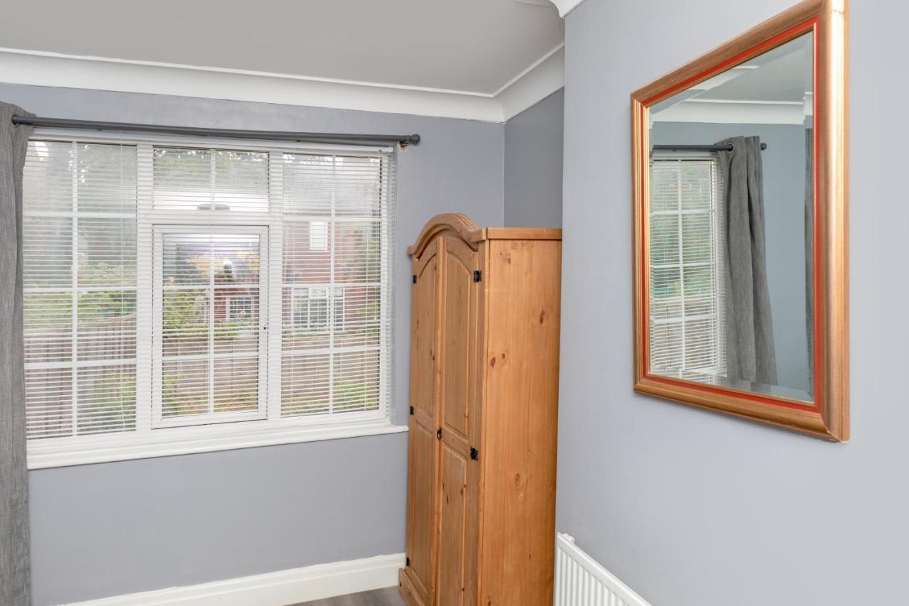 Leeds City Centre Spacious House Free Parking And Wi-Fi 외부 사진