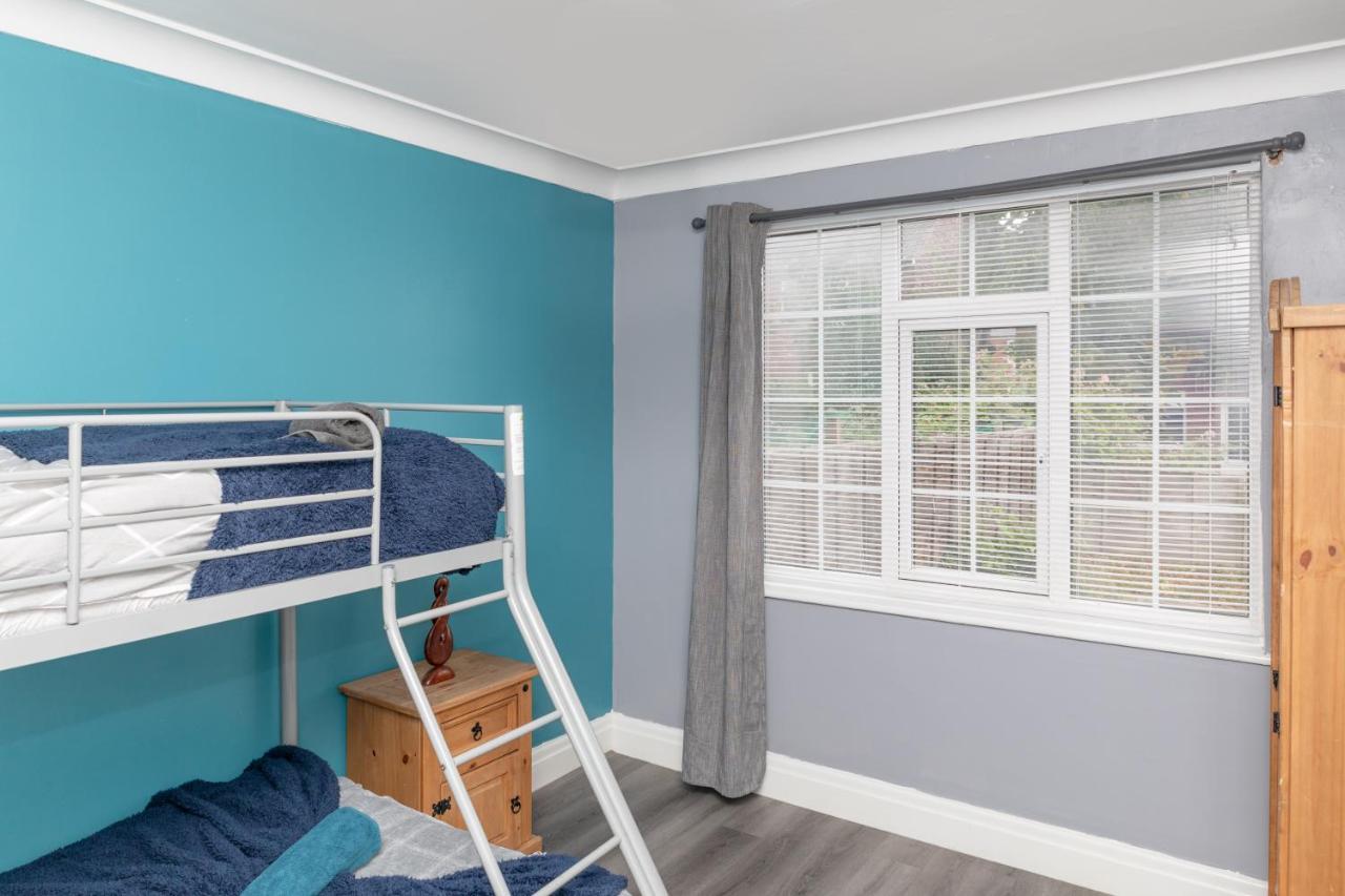 Leeds City Centre Spacious House Free Parking And Wi-Fi 외부 사진