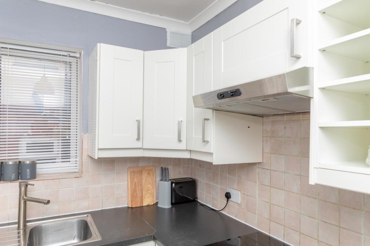 Leeds City Centre Spacious House Free Parking And Wi-Fi 외부 사진