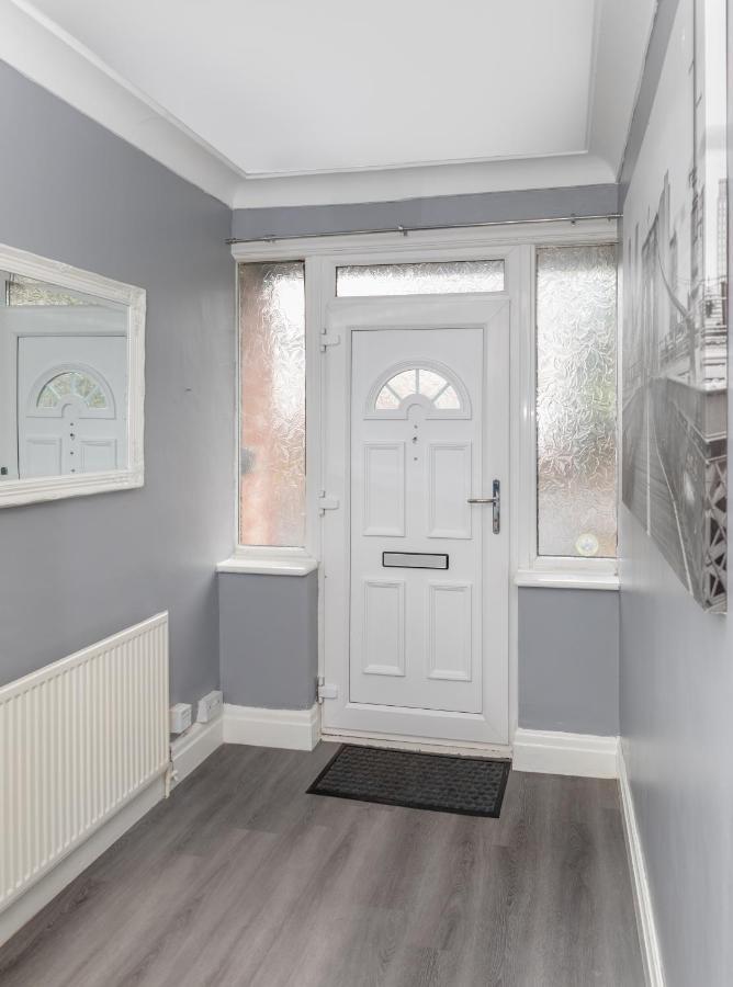 Leeds City Centre Spacious House Free Parking And Wi-Fi 외부 사진